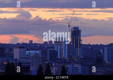 Studentenunterkünfte im Stadtzentrum von Leeds dominieren die Skyline. Stockfoto