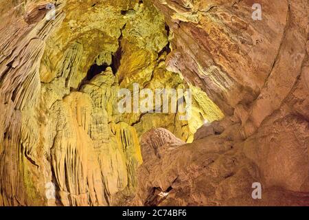 Höhle von Las Güixas, Villanúa, Pyrennes, Huesca, Aragón, Spanien, Europa Stockfoto