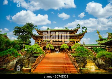 Minh Thanh Pagode, eine majestätische buddhistische architektonische Struktur in Pleiku Stadt in Vietnam. Es ist die schönste Pagode mit einzigartiger Architektur Hafen Stockfoto