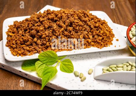 Quelle für Faser pflanzlichen Basis vegane Soja-Protein Hackfleisch, Fleisch frei gesunde Lebensmittel aus nächster Nähe Stockfoto