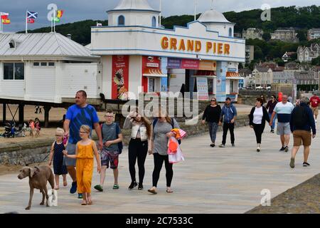 Weston Super Mare, Großbritannien. Juli 2020. Weston Donkies wieder in Aktion am Strand in Weston Super Mare in Somerset.Bildquelle: Robert Timoney/Alamy Live News Stockfoto