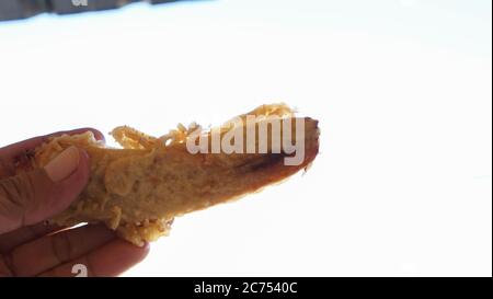 Nahaufnahme von knusprig gebratenen Bananen Stockfoto