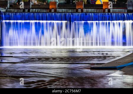 Wasserfall im Cheong-Gye-Bach in Seoul, Südkorea Stockfoto