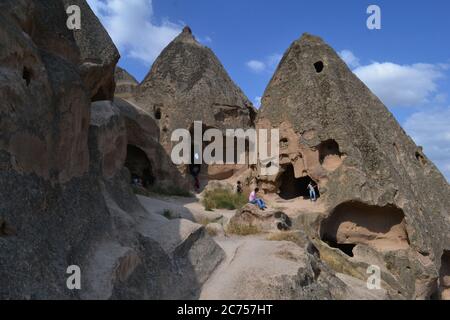 Wunderschöne geschnitzte Naturlandschaften in Kappadokien, Türkei Stockfoto