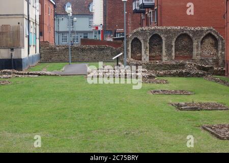 Ipswich, UK - 14. Juli 2020: Blackfriars - die Ruinen einer mittelalterlichen Kirche in der Foundation Street. Stockfoto