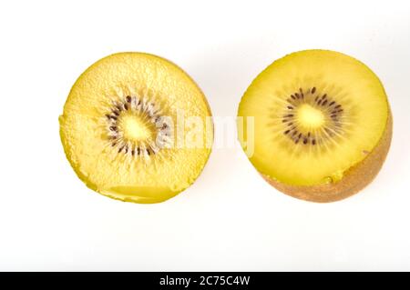 Kiwi Gold auf weißem Hintergrund Stockfoto