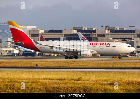 Los Angeles, Kalifornien - 14. April 2019: Iberia Airbus A330-200 am Los Angeles International Airport (LAX) in Kalifornien. Airbus ist ein Europa Stockfoto