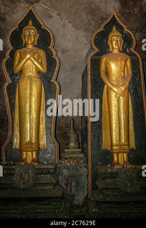 BUDDHA, Suwan Kuha Tempel - CA. 2006. Monkey Temple Phang Nga - der Suwan Kuha Tempel oder Wat Tam (Höhlentempel) Stockfoto