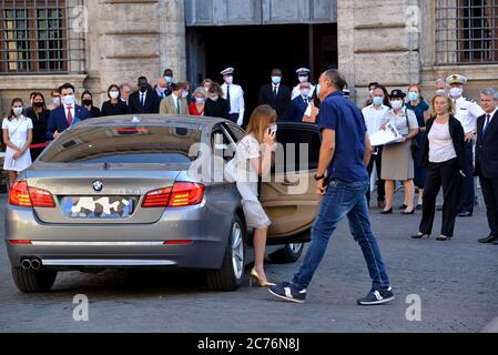 Roma, Italien. Juli 2020. Rom, Piazza Farnese: 231. Jahrestag der Einnahme der Bastille in der französischen Botschaft. Kredit: SPP Sport Presse Foto. /Alamy Live Nachrichten Stockfoto