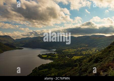 Ein Blick auf Ullswater aus einem Wlak von der Luftwaffe Stockfoto