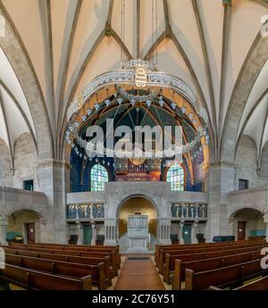 Basel, BL / Schweiz - 8. Juli 2020: Innenansicht der historischen Pauluskirche in der Basler Innenstadt Stockfoto