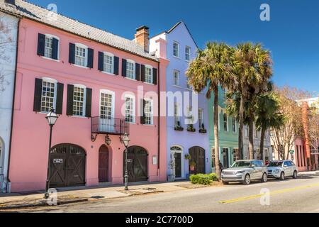 Charleston, South Carolina, USA. 22. März 2019: Häuser in der Rainbow Row, Charleston South Carolina Stockfoto