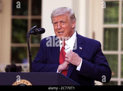 Washington, Usa. Juli 2020. Präsident Donald J. Trump hält am Dienstag, den 14. Juli 2020, eine Pressekonferenz im Rosengarten im Weißen Haus in Washington, DC ab. Foto von Tasos Katopodis/UPI Kredit: UPI/Alamy Live News Stockfoto