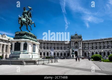 Hofburg Und Berühmter Heldenplatz In Der Innenstadt Von Wien In Österreich Stockfoto