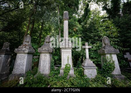 Highgate Cemetery (West) in North London, Großbritannien Stockfoto