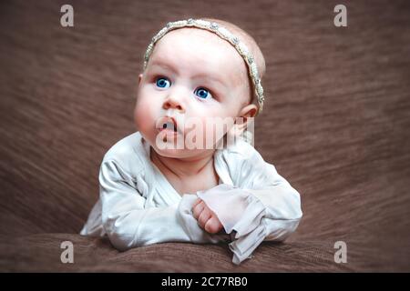 Baby Mädchen Nahaufnahme Gesichtsausdruck Stockfoto