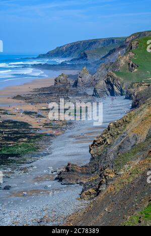 Der Strand an der Sandymouth Bay, Nord Cornwall, England, Großbritannien. Stockfoto