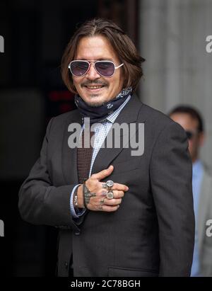 Foto zeigt: Johnny Depp kommt heute am High Court in London an. 15.7.20 Bild von Gavin Rodgers/ Pixel8000 Stockfoto