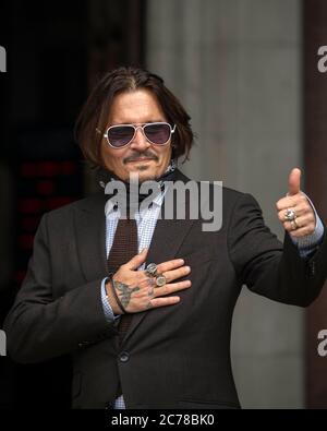 Foto zeigt: Johnny Depp kommt heute am High Court in London an. 15.7.20 Bild von Gavin Rodgers/ Pixel8000 Stockfoto