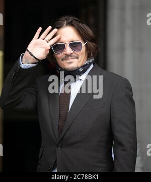 Foto zeigt: Johnny Depp kommt heute am High Court in London an. 15.7.20 Bild von Gavin Rodgers/ Pixel8000 Stockfoto