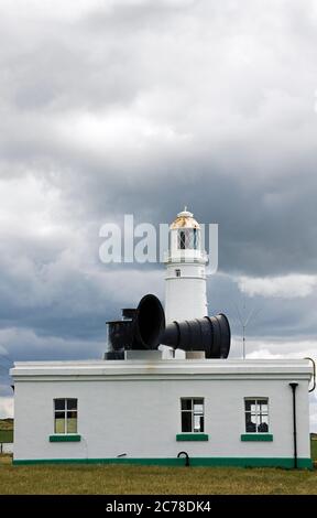 Nash Point Lighthouse am Nash Point an der Glamorgan Heritage Coast in Südwales Stockfoto