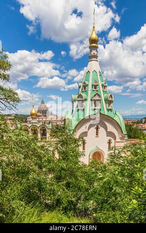 Rom zeigt Dutzende wundervolle Kirchen. Hier insbesondere Santa Caterina martyre, eine der wenigen russisch-orthodoxen Kirchen in Rom Stockfoto