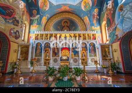 Rom zeigt Dutzende wundervolle Kirchen. Hier insbesondere Santa Caterina martyre, eine der wenigen russisch-orthodoxen Kirchen in Rom Stockfoto