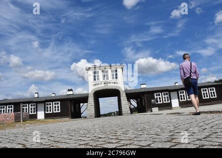 15. Juli 2020, Rogoznica, Dolny Slask, Polen: Das Lager Groß-Rosen wurde im August 1940 als Zweigstelle des KL Sachsenhausen gegründet, dessen Gefangene im örtlichen Granitbruch arbeiten sollten. Der erste Transport kam dort am 2. August 1940 an.am 1. Mai 1941 erhielt das Arbeitslager Groß-Rosen den Status eines unabhängigen Konzentrationslagers. In den ersten zwei Jahren des Bestehens von KL war Gross-Rosen ein kleines Lager, das noch immer auf den Steinbruch ausgerichtet war. Stockfoto