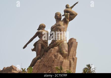 Das viel kritisierte afrikanische Renaissance-Denkmal in Dakar, Senegal Stockfoto