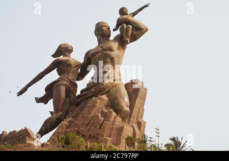 Das viel kritisierte afrikanische Renaissance-Denkmal in Dakar, Senegal Stockfoto