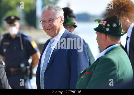 Prien, Deutschland. Juli 2020. Joachim HERRMANN (Innenminister Bayern). Das Bayerische Kabinett trifft am 14. Juli 2020 auf Schloss Herrenchiemsee Bundeskanzlerin Merkel. Quelle: dpa/Alamy Live News Stockfoto