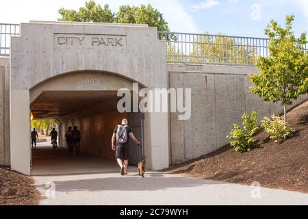 Kelowna, BC / Kanada - 18. Mai 2020: City Park in Kelowna, BC Stockfoto