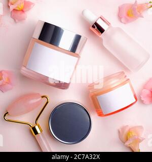 Set von kosmetischen Flaschen Verpackung Mockup. Gesichtsbehandlung, Hautpflege Beauty-Produkte Behälter Design. Stockfoto