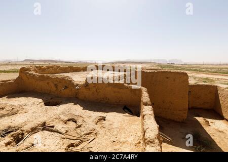 Verlassene Häuser in der traditionellen Konstruktion der arabischen adobe-Architektur in Qusur al Muqbil in der Nähe von Riad in Saudi-Arabien Stockfoto