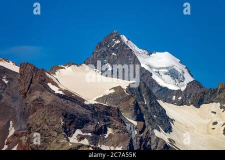 Barre de Ecrins vom Col du Granon aus gesehen, Hochgebirgspass über Briancon, Ecrins Nationalpark, Frankreich Stockfoto