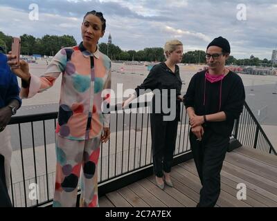 Burhan Qurbani, Jella Haase, Welket Bungué, Albrecht Schuch und Annabelle Mandeng bei der Hamburg-Premiere des Dramas Berlin Alexanderplatz im Autokin Stockfoto