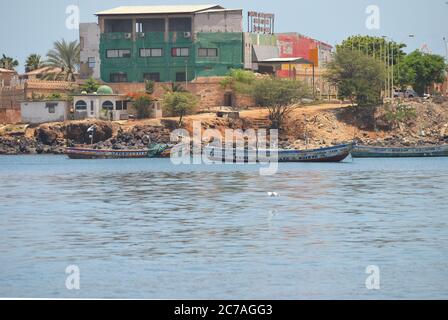 Soumbédioune Bucht, in der westlichen Spitze der Halbinsel Dakar, Senegal Stockfoto