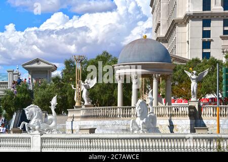 Las Vegas, NV, USA 10-3-18 das Caesars Palace befindet sich in einem weitläufigen Komplex mit Gebäuden und Skulpturen im römischen Stil entlang des Las Vegas Strip. Stockfoto