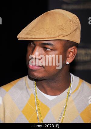 Ne-Yo Ankunft in der Hennessy Artistik in Kress in Los Angeles. Kredit: Jared Milgrim/Der Fotoreporter Stockfoto