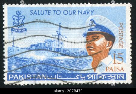 PAKISTAN - UM 1965: Briefmarke gedruckt von Pakistan, zeigt Offizier, um 1965. Stockfoto