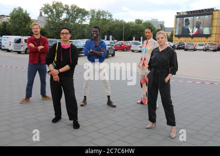 Albrecht Schuch, Burhan Qurbani, Welket Bungue, Annabelle Mandeng und Jella Haase bei der Premiere des Kinofilms 'Berlin Alexanderplatz' im Autokino B Stockfoto