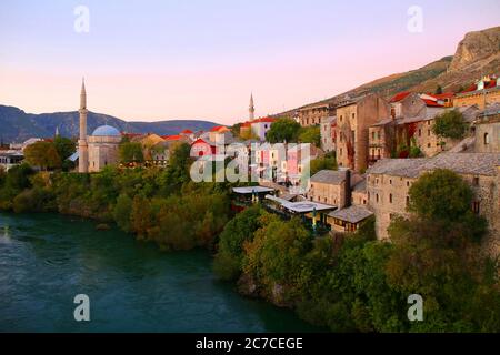 Sonnenuntergang in Mostar Stockfoto