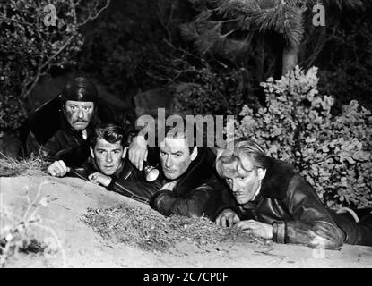 Alan Hale Ronald Reagan Errol Flynn und Arthur Kennedy in Desperate Journey - Promotional Movie Picture Stockfoto