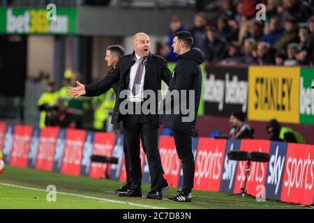 7. März 2020, Turf Moor, Burnley, England; Premier League, Burnley gegen Tottenham Hotspur : Burnley-Manager Sean Dyche zeigt seine Frustration am Rande Stockfoto