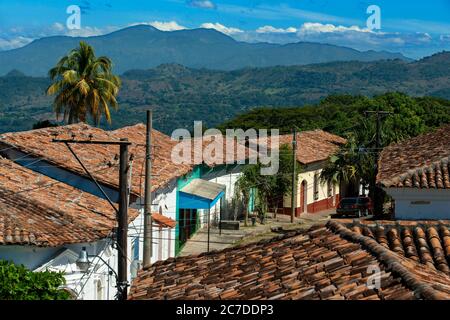 Kolonialstadt Architektur von Suchitoto Dorf. Suchitoto, Cuscatlan, El Salvador Mittelamerika Stockfoto