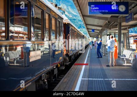 Belmond Venice Simplon Orient Express Luxuszug Halt am Bahnhof Innsbruck Hauptbahnhof Bahnhof der Hauptbahnhof in Innsb Stockfoto