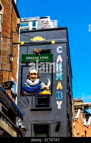 Schild für Shakespeares Head Pub, ein Greene King Pub, Carnaby, Soho, London Stockfoto
