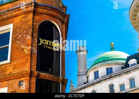 Schild für Jamie's italienisches Restaurant in der Nähe von Piccadilly Circus, London, Großbritannien Stockfoto