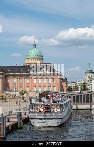 Bootstour auf dem Potsdamer Fluss Stockfoto