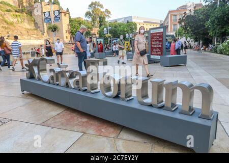 16. Juli 2020: 16. Juli 2020 (Malaga) Fotoausstellung in der Alcazabilla Straße, neben dem römischen Theater der Fotografin Cristina Garcia Rodero mit dem Titel Tierra de SueÃ±os gesponsert vom Caixa Forum Credit: Lorenzo Carnero/ZUMA Wire/Alamy Live News Stockfoto